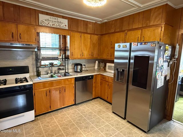12 Pacific Street, Granville, NY 12832