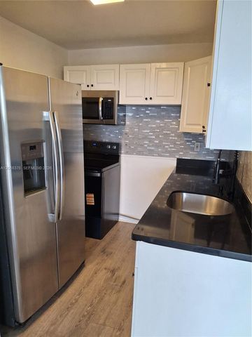 9682 Fontainebleau Boulevard 603, Miami, FL 33172