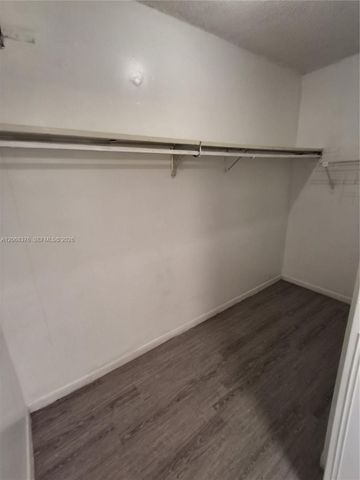 9682 Fontainebleau Boulevard 603, Miami, FL 33172