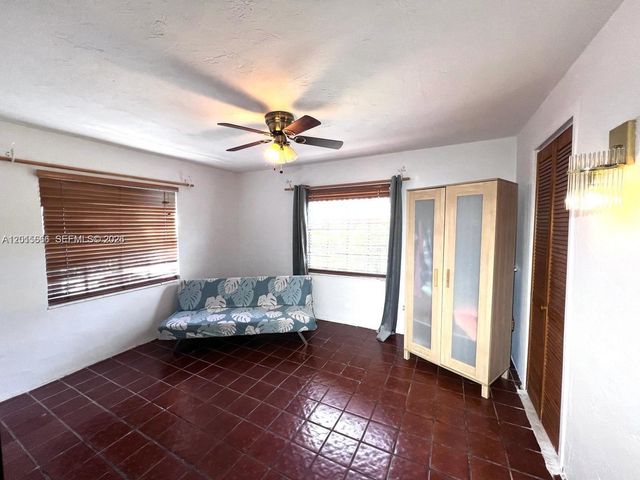 1465 SW 28th Way, Fort Lauderdale, FL 33312