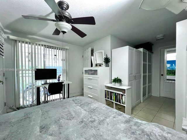 1465 SW 28th Way, Fort Lauderdale, FL 33312