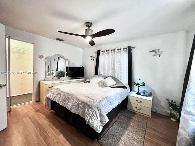 1465 SW 28th Way, Fort Lauderdale, FL 33312