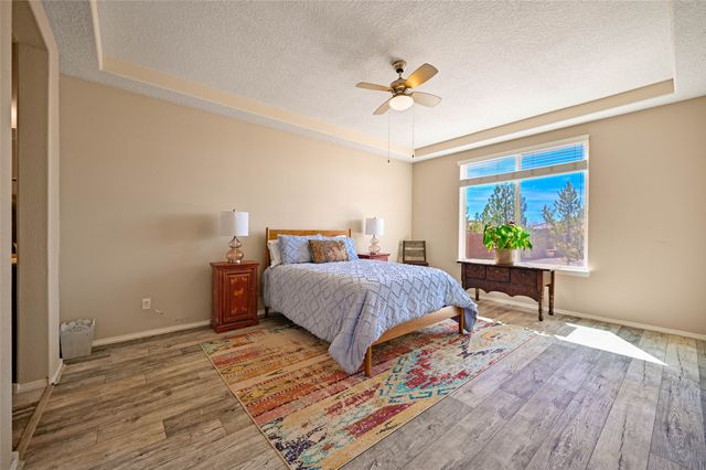 4678 Hojas Verdes, Santa Fe, NM 87507