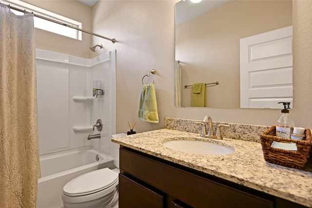 4678 Hojas Verdes, Santa Fe, NM 87507