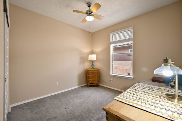 4678 Hojas Verdes, Santa Fe, NM 87507