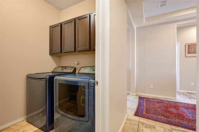 4678 Hojas Verdes, Santa Fe, NM 87507