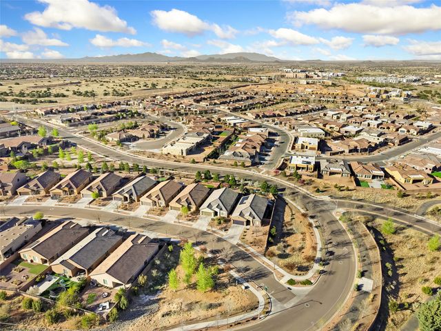 4678 Hojas Verdes, Santa Fe, NM 87507