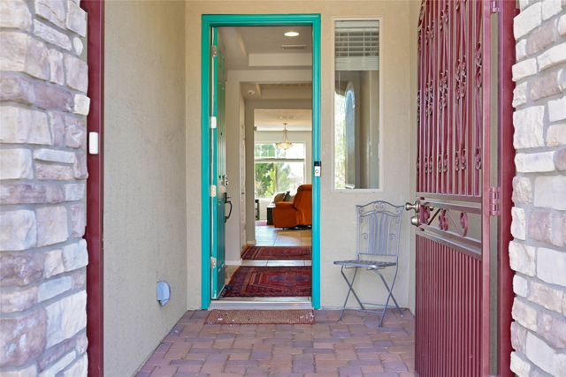 4678 Hojas Verdes, Santa Fe, NM 87507