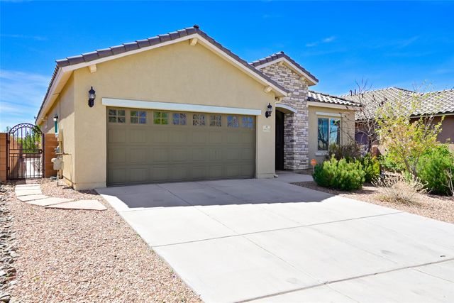 4678 Hojas Verdes, Santa Fe, NM 87507