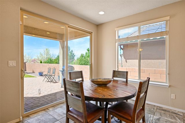 4678 Hojas Verdes, Santa Fe, NM 87507