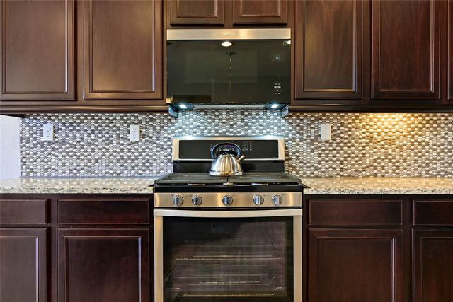 4678 Hojas Verdes, Santa Fe, NM 87507