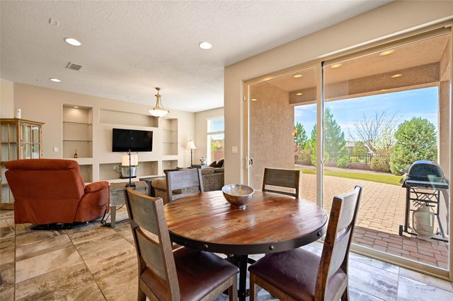 4678 Hojas Verdes, Santa Fe, NM 87507