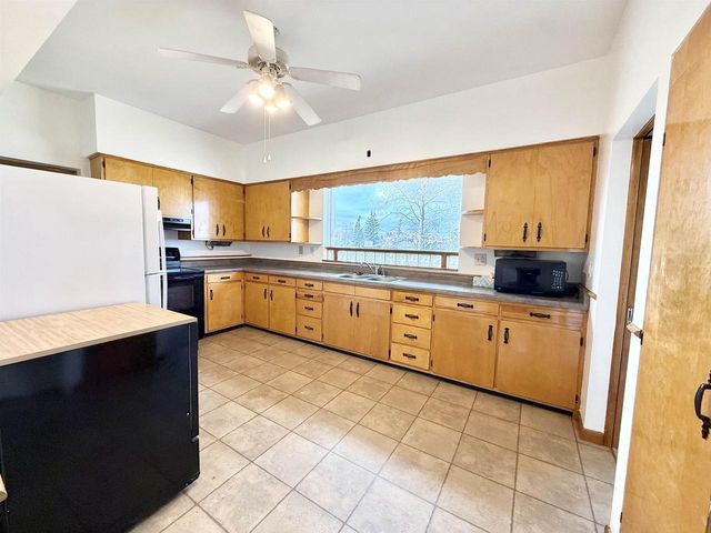 402 East 2nd St, Superior, WI 54880