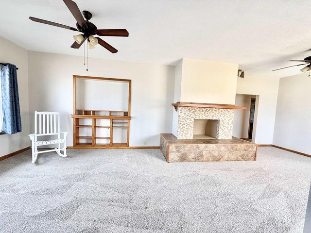 402 East 2nd St, Superior, WI 54880