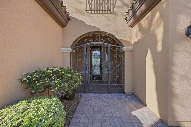 2857 Josephine Drive, Henderson, NV 89044