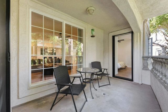 2842 Torrey Pines Rd, La Jolla, CA 92037