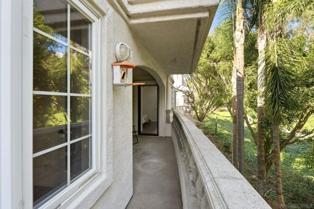 2842 Torrey Pines Rd, La Jolla, CA 92037