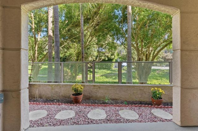 2842 Torrey Pines Rd, La Jolla, CA 92037