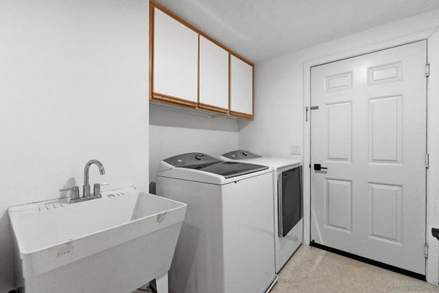 2842 Torrey Pines Rd, La Jolla, CA 92037