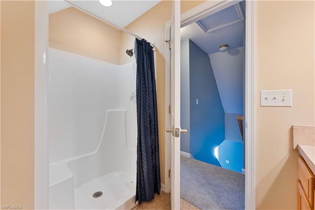 150 Leawood CIR, Naples, FL 34104