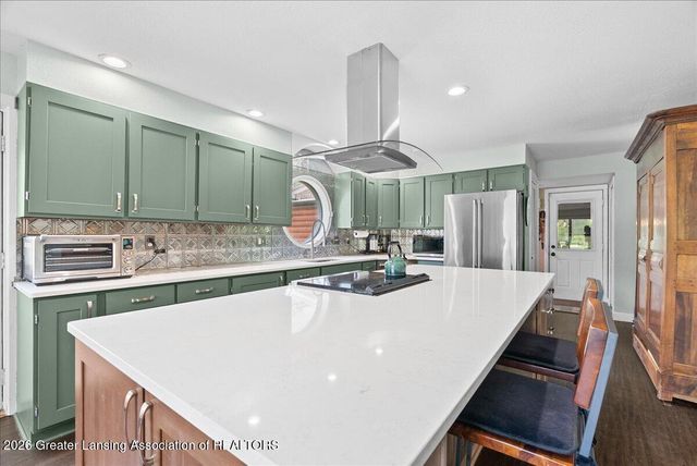 8441 E 5 Point Highway, Eaton Rapids, MI 48827