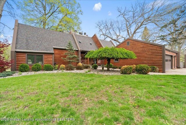 8441 E 5 Point Highway, Eaton Rapids, MI 48827