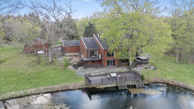 8441 E 5 Point Highway, Eaton Rapids, MI 48827