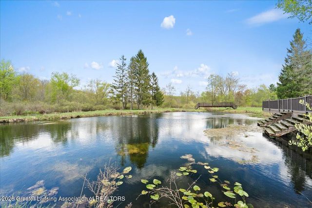8441 E 5 Point Highway, Eaton Rapids, MI 48827