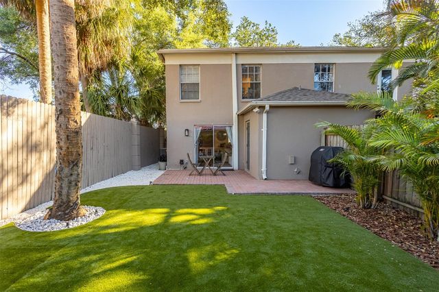 2526 W KANSAS AVENUE B, Tampa, FL 33629