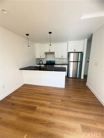 6616 Denver, Los Angeles, CA 90044