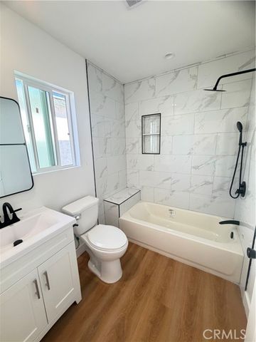 6616 Denver, Los Angeles, CA 90044