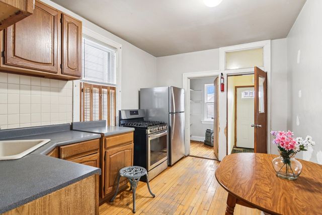 3921 N Newcastle Avenue, Chicago, IL 60634