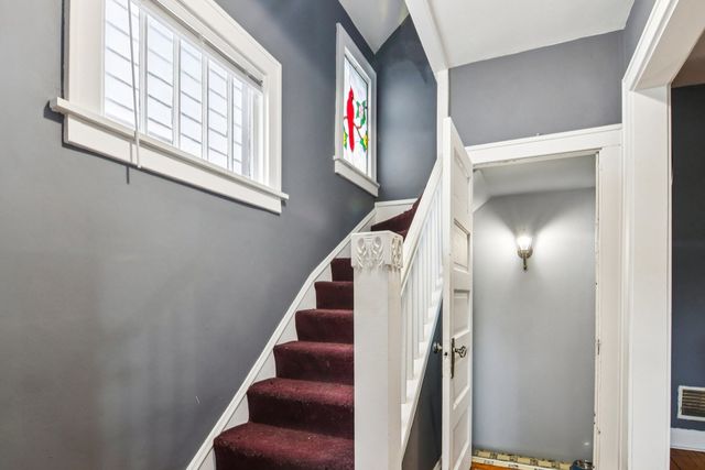 3921 N Newcastle Avenue, Chicago, IL 60634