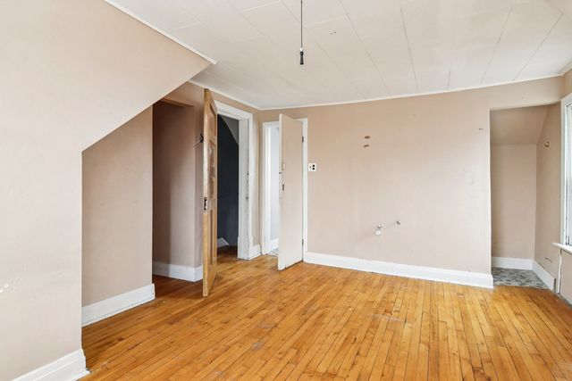 3921 N Newcastle Avenue, Chicago, IL 60634