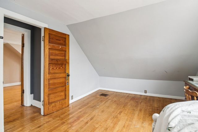 3921 N Newcastle Avenue, Chicago, IL 60634