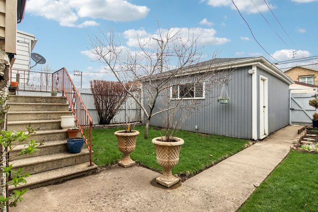 3921 N Newcastle Avenue, Chicago, IL 60634