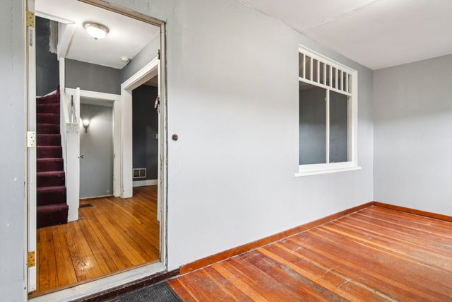 3921 N Newcastle Avenue, Chicago, IL 60634