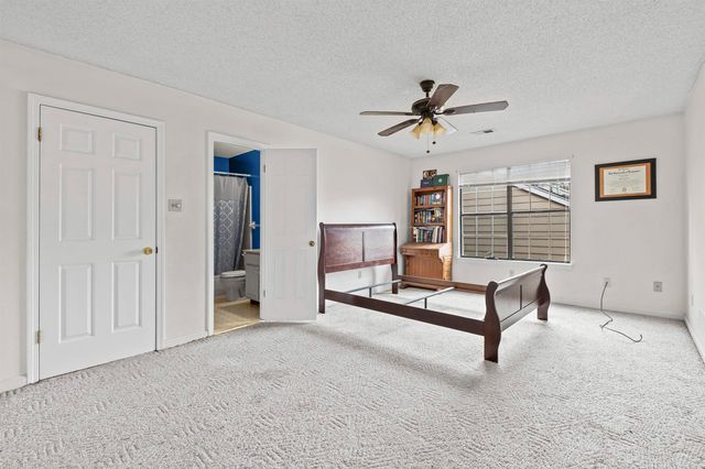 1642 RED BARN DR, Cordova, TN 38016