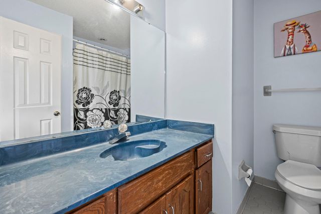 1642 RED BARN DR, Cordova, TN 38016