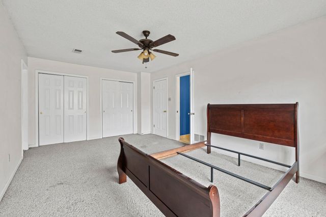 1642 RED BARN DR, Cordova, TN 38016