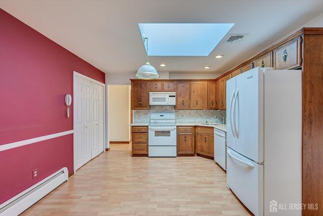 17 Bartha Avenue, Edison, NJ 08817