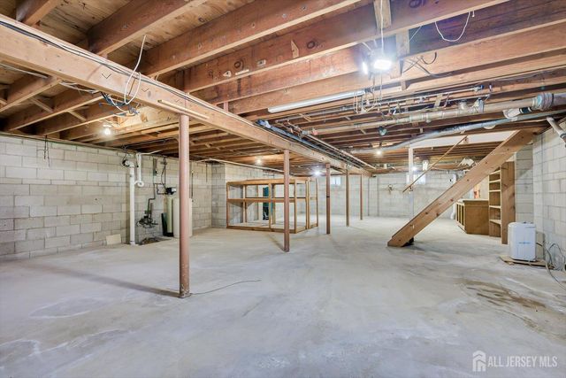 17 Bartha Avenue, Edison, NJ 08817