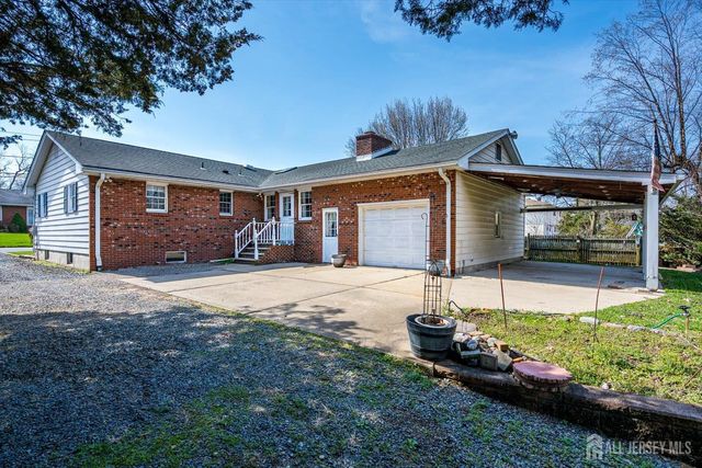 17 Bartha Avenue, Edison, NJ 08817