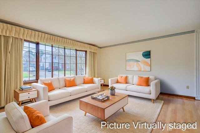 17 Bartha Avenue, Edison, NJ 08817