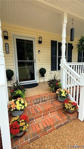 10624 Hamlin Dr, Chester, VA 23831