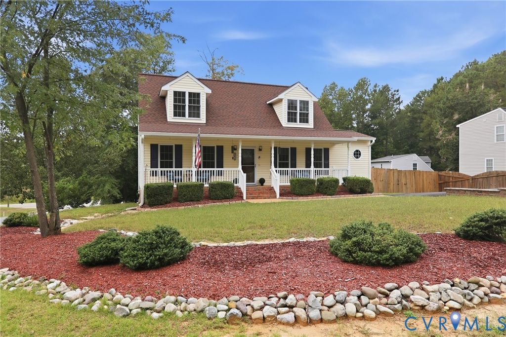 10624 Hamlin Dr, Chester, VA 23831