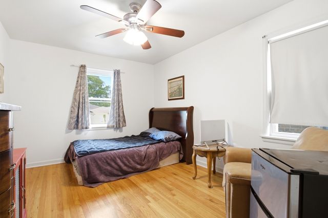 5221 N Marmora Avenue, Chicago, IL 60630