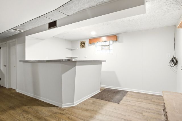 5221 N Marmora Avenue, Chicago, IL 60630