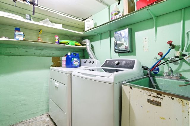 5221 N Marmora Avenue, Chicago, IL 60630