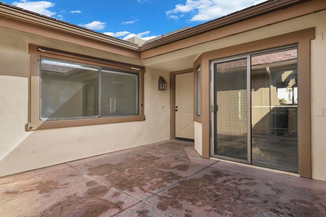 14 Ponderosa Circle, Palm Desert, CA 92211